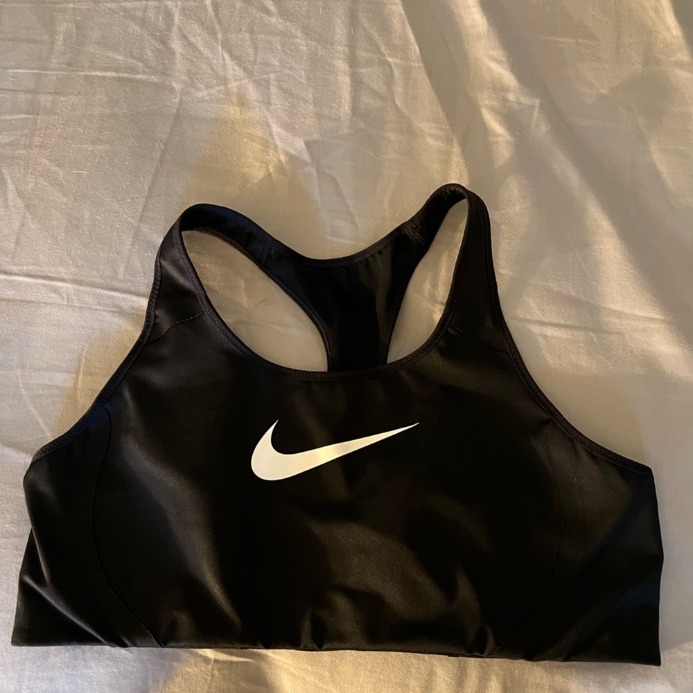 XL women’s Nike sports bra
